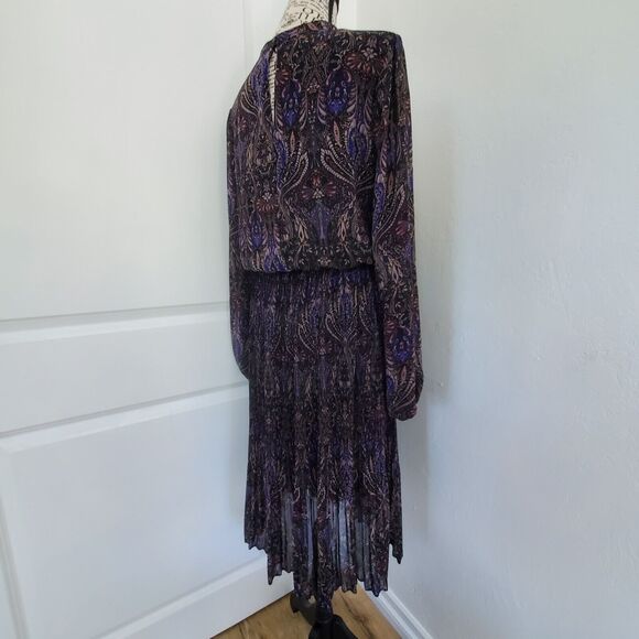 VERO MODA Midi Floral Pleated Long Sleeve Size Medium Sheer Flirty Lined Violet - Picture 3 of 16